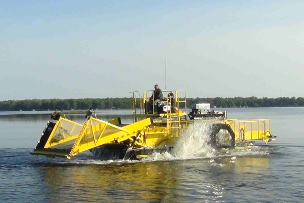 Minnewawa Minnesota HM-620 Aquatic Weed Harvester Lake Mechanical weed harvester